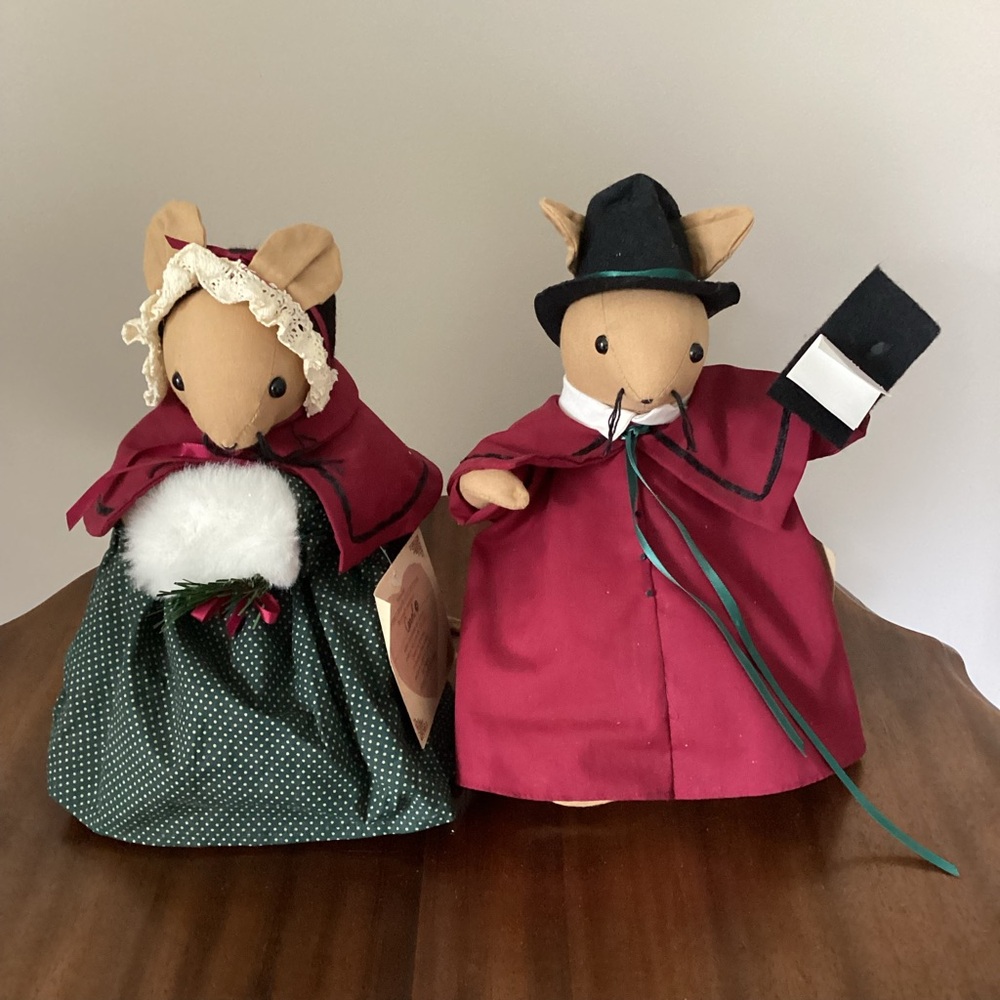 Vintage Overly-Raker Christmas Caroling Mice 10” Pair Weighted